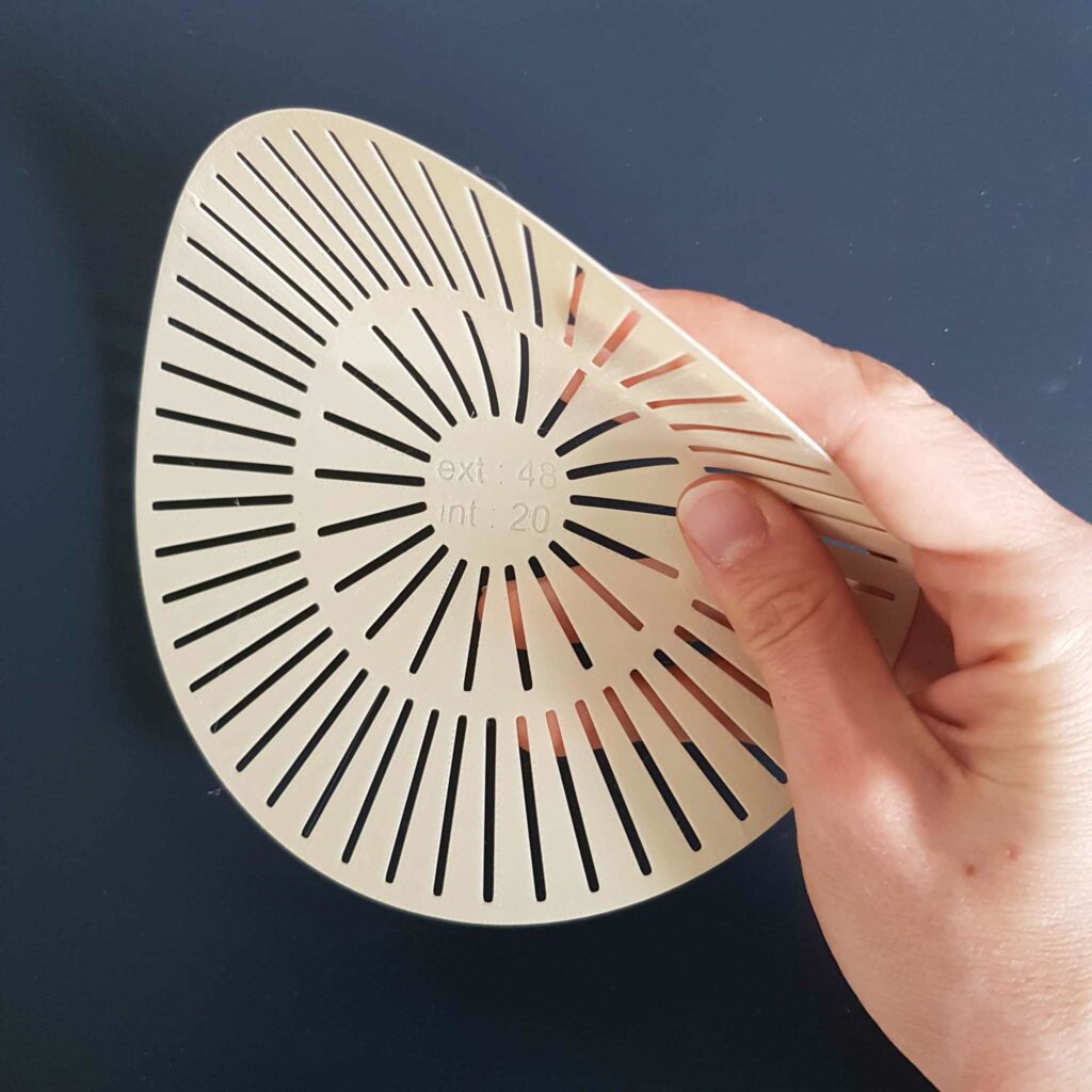 découpe sections poterie