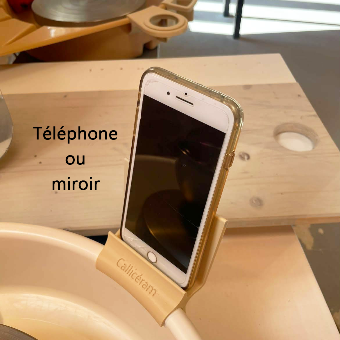 Support téléphone ou miroir pour splash pan – Image 1